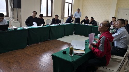 坚守岗位 跨越时区